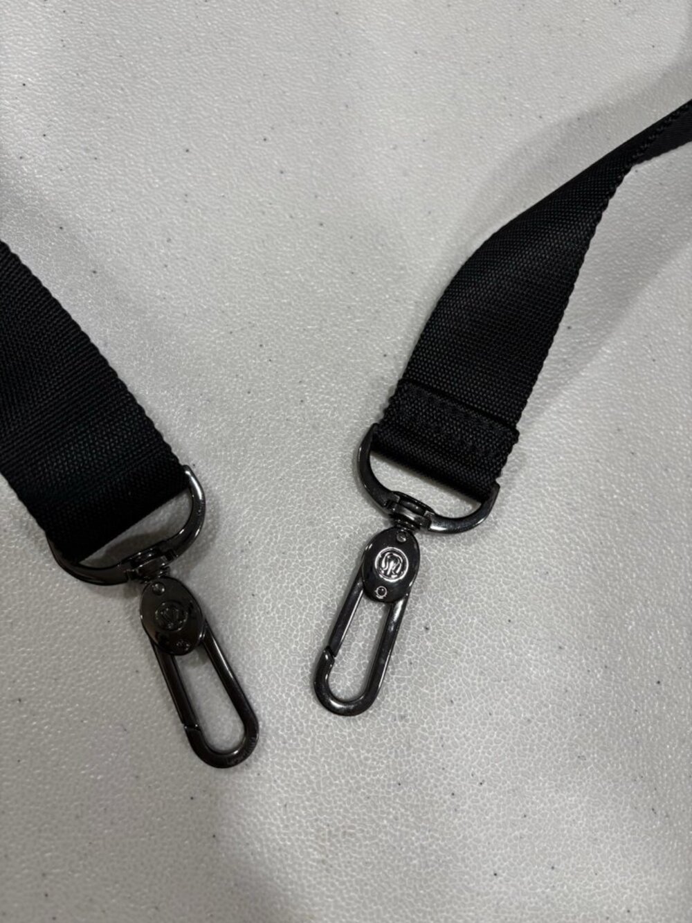 Lululemon Plain Replacement Shoulder Strap Adjustable Gray Logos - Picture 3 of 6